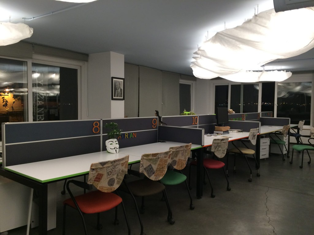 Working table in a CoWorking Space in Istanbul